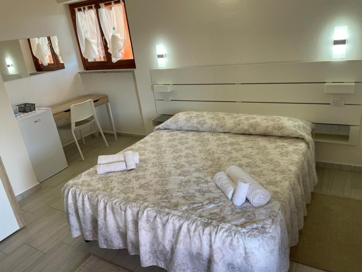 B&B Da Tizy San Teodoro  Exteriör bild