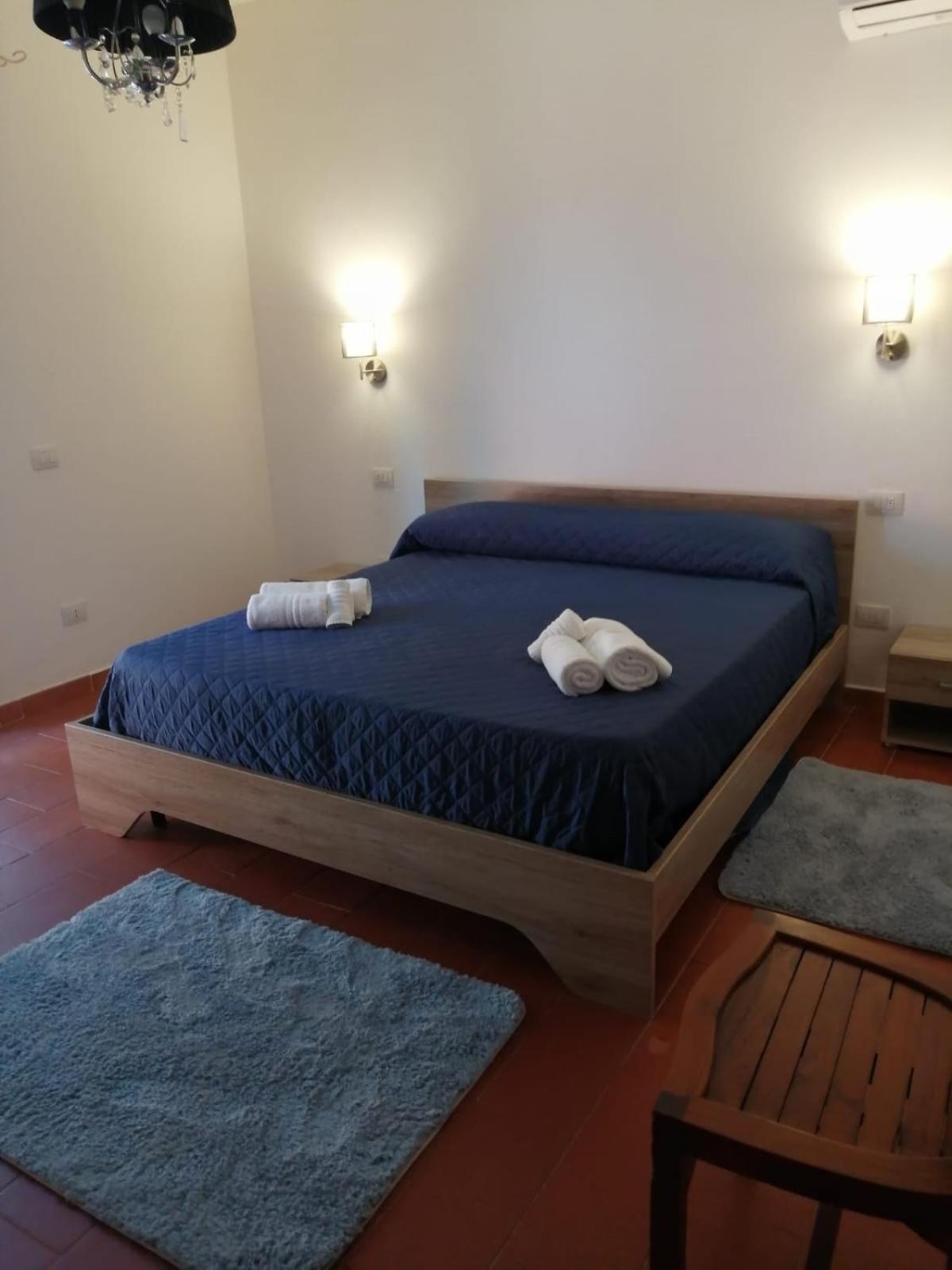 B&B Da Tizy San Teodoro  Exteriör bild