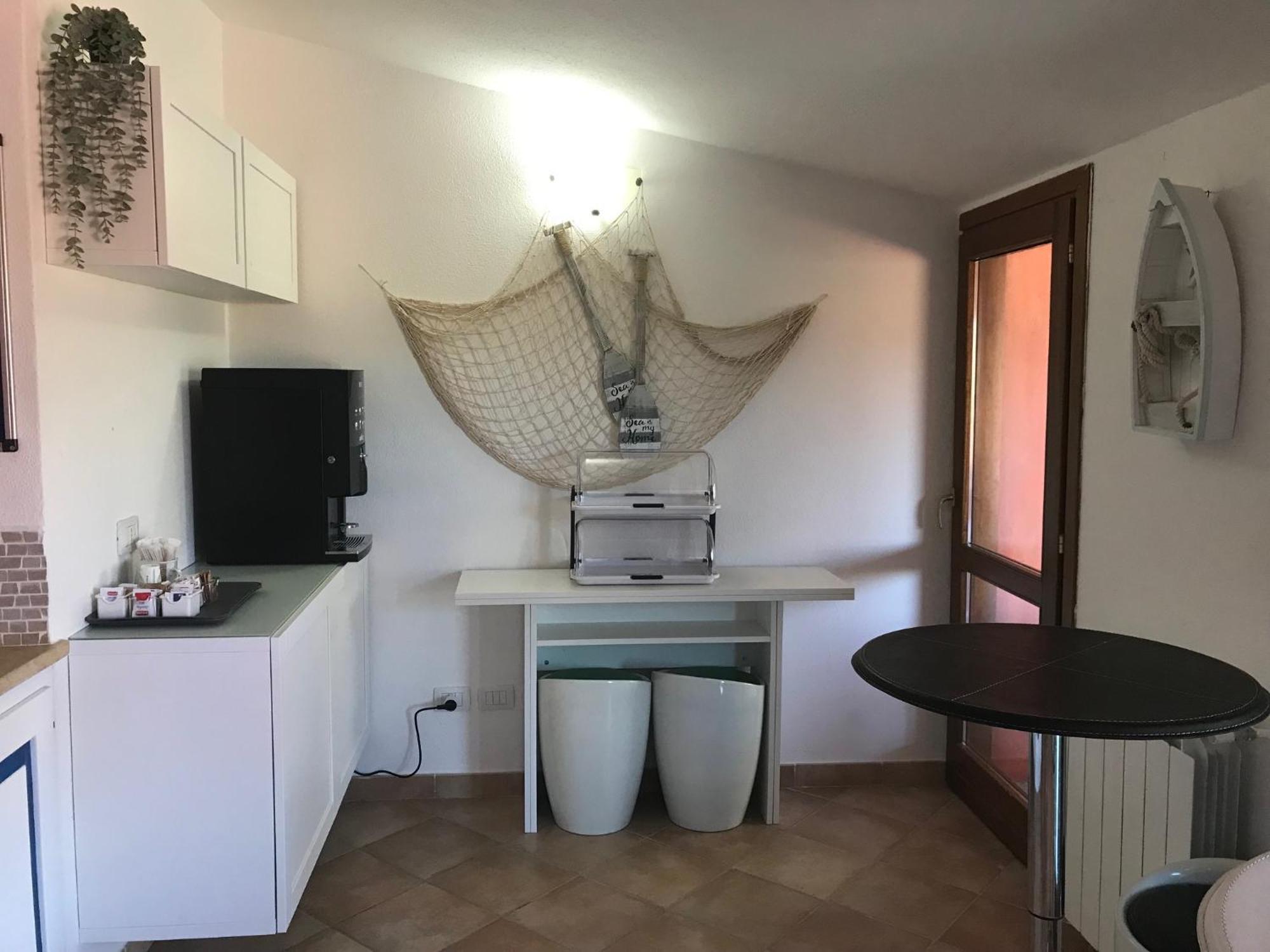 B&B Da Tizy San Teodoro  Exteriör bild